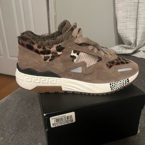 Mens Versace Sneakers - NEGOTIABLE